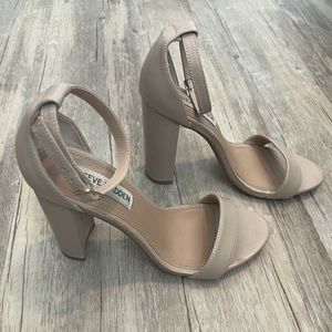 Steve Madden nude block heel